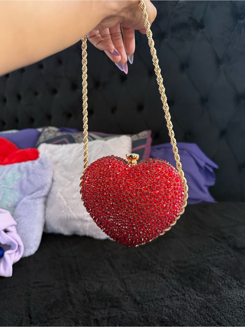 Red Rhinestone Heart Clutch Crossbody Purse Gold Tone Chain Valentine’s Day
